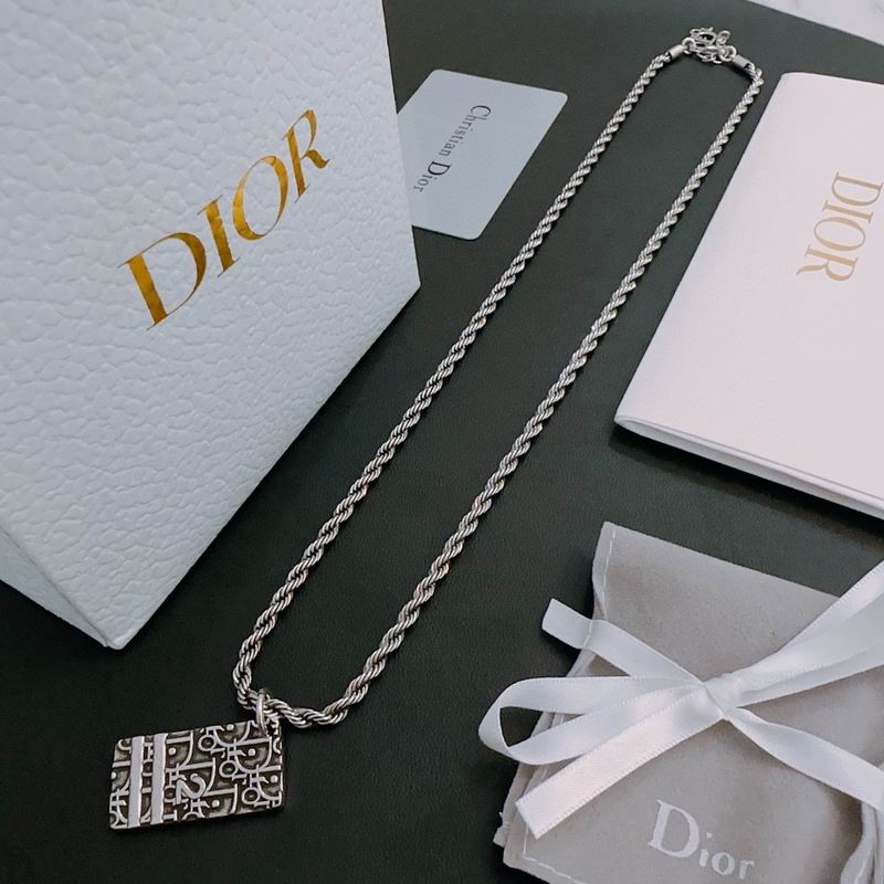 Dior Necklace 06lyr656